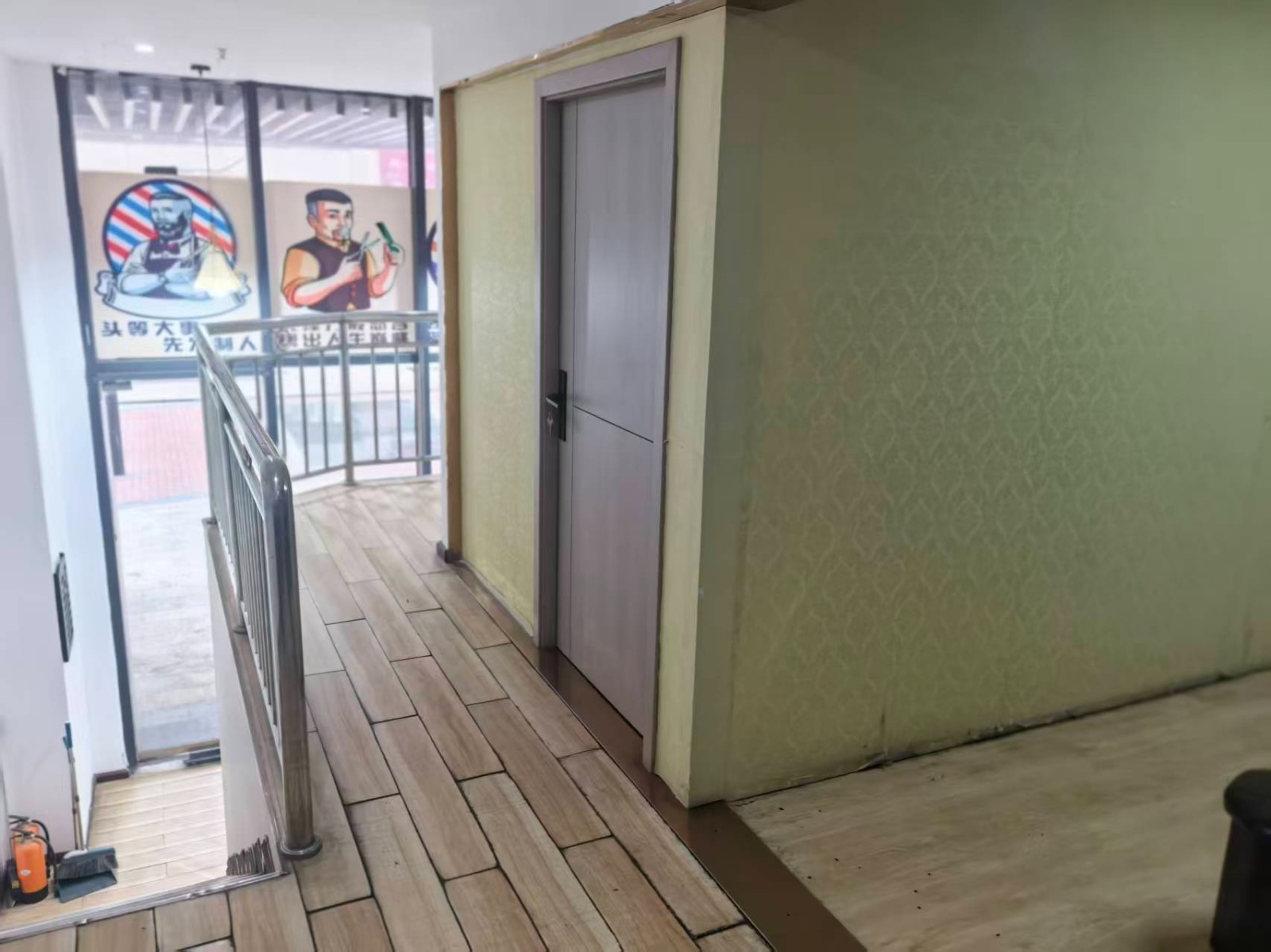 仁怀国酒城小区门口美发店整体打包转让