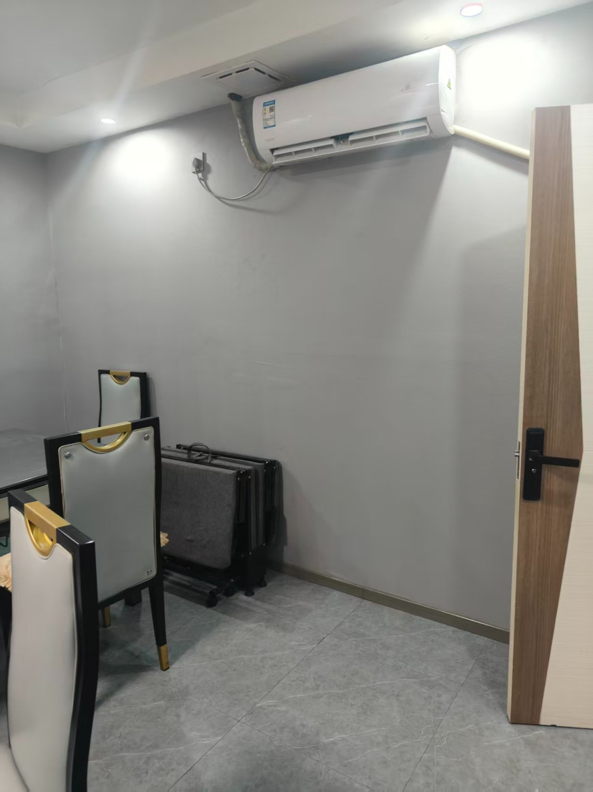 习水临街门面大门头铜锅牛肉转让