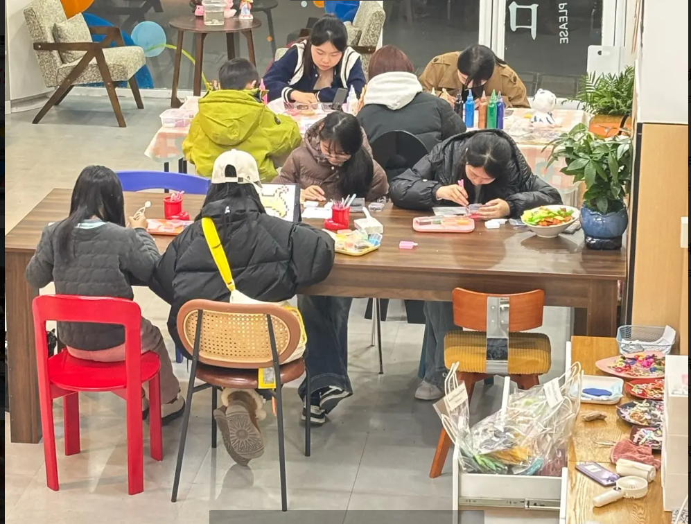 (转让)有点意思泼墨体验店 拼豆DIY石膏娃娃DIY手作体验