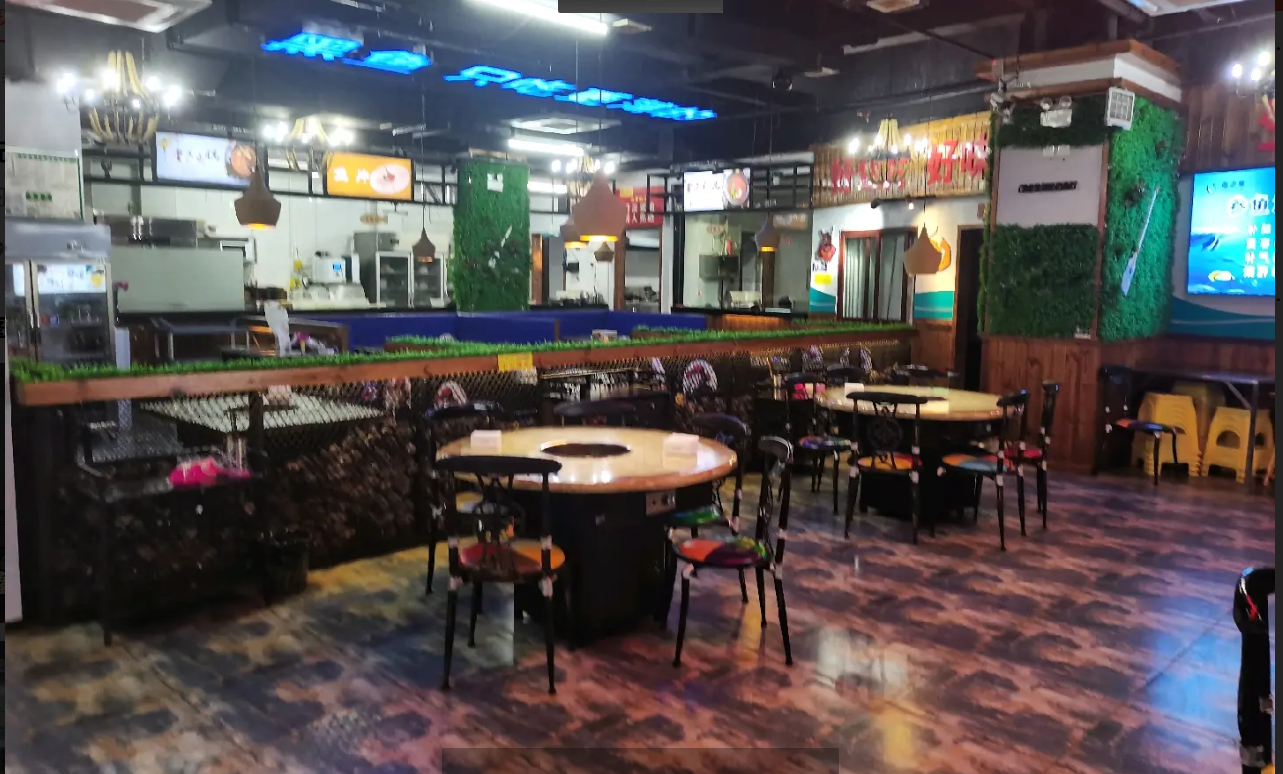 (转让)经营中，无需投入即可经营，免费停车场，位置好，因个人原因转让