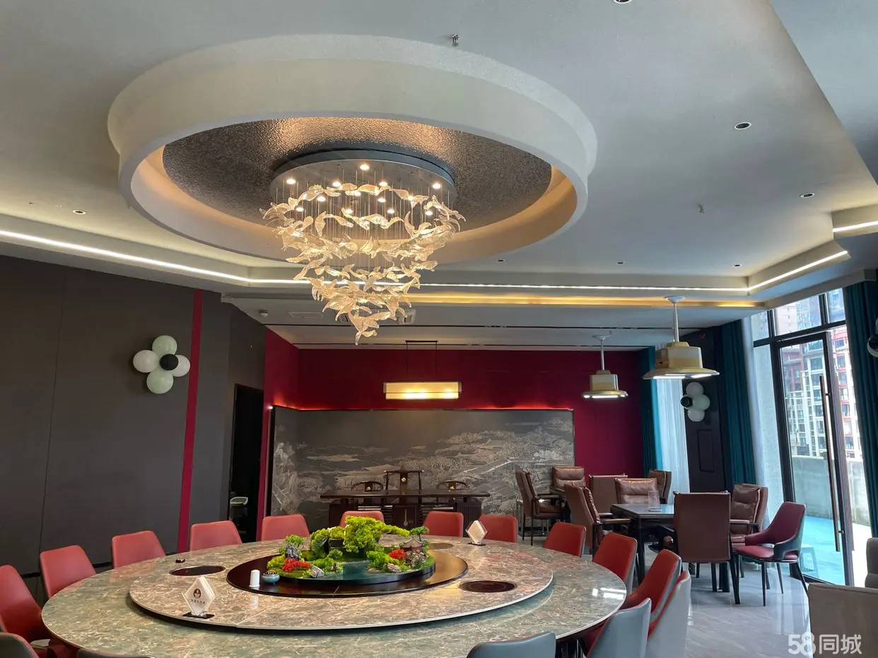 （转让）店面位置在习水箐山公园里售楼部三楼公园里私房菜停车方便