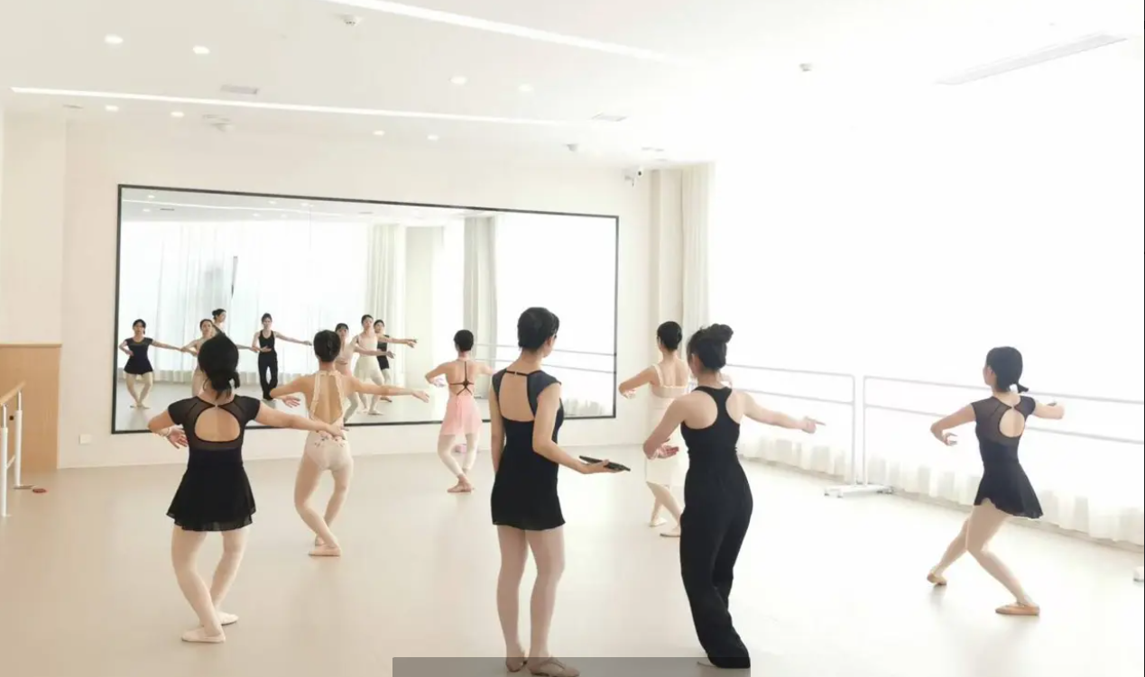 (转让)因股东有分歧，忍疼转让