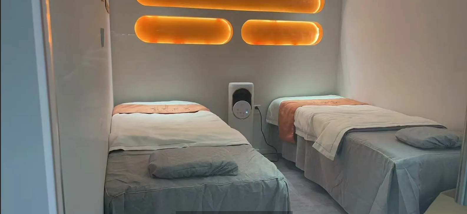 (转让)美甲店带品牌转让，精装修，地段好，全国知名品牌