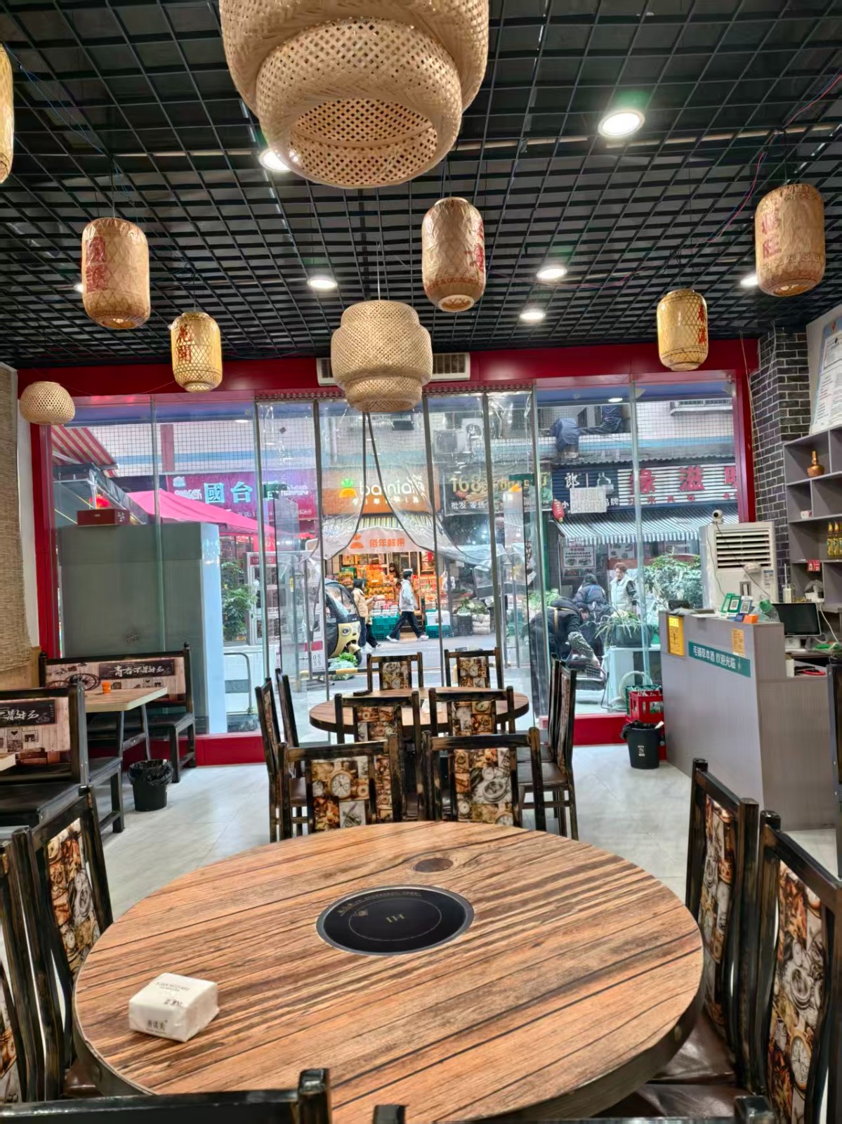 珠海路可外摆餐饮门面整体转让