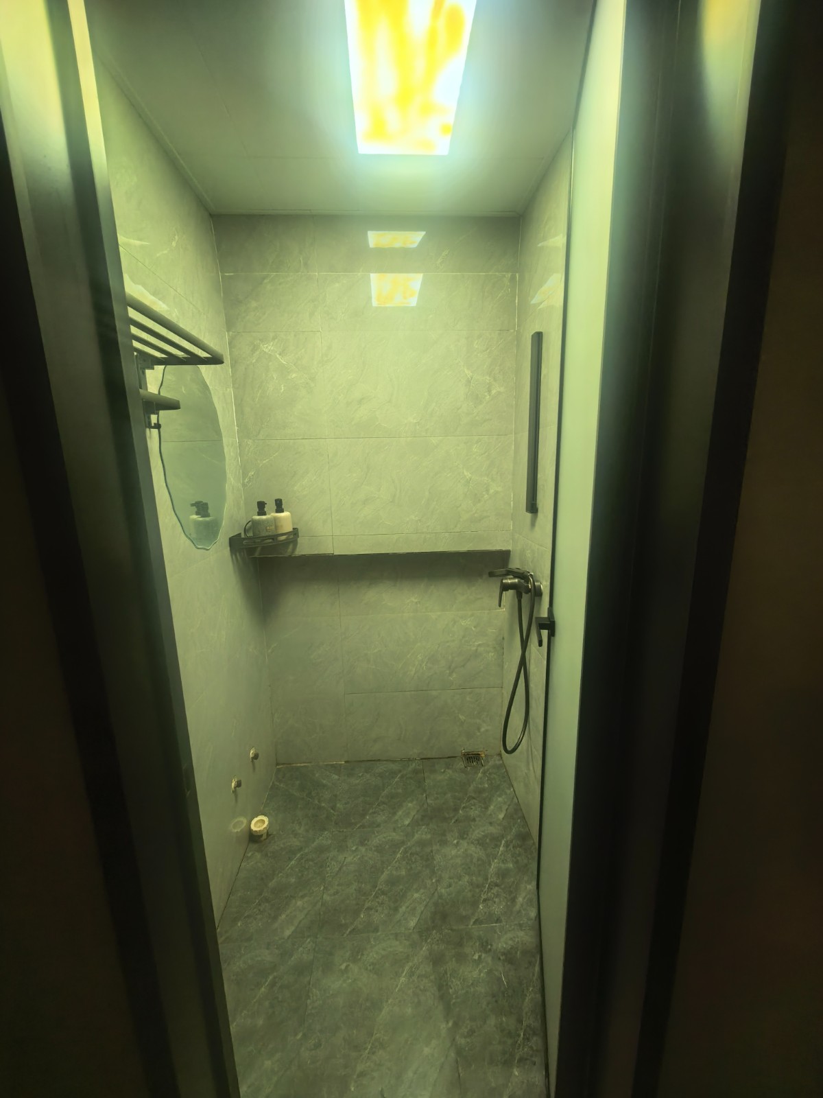 汇川区十八米超大门头足浴SAP转让