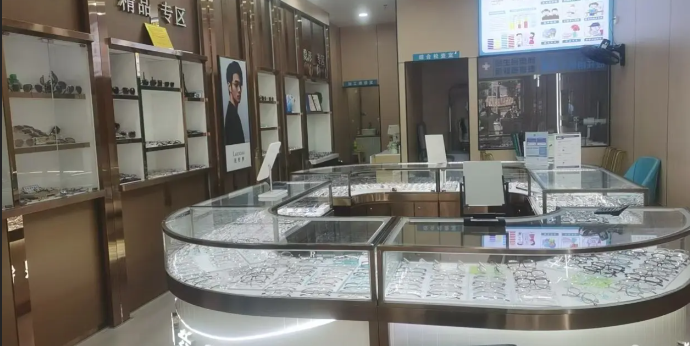 (转让)1楼眼镜店转让包含柜台设备现场装修空调5万接手立马经营