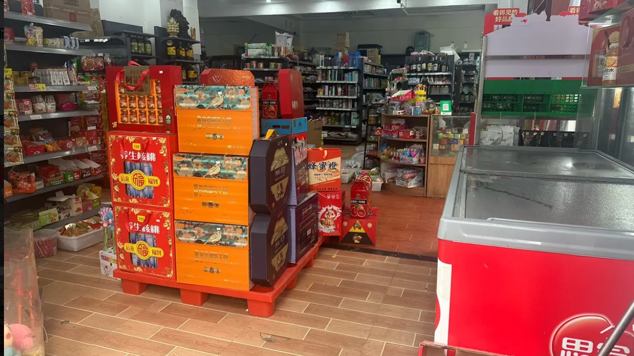 (转让)金华世家停车场对面旁边都是居民