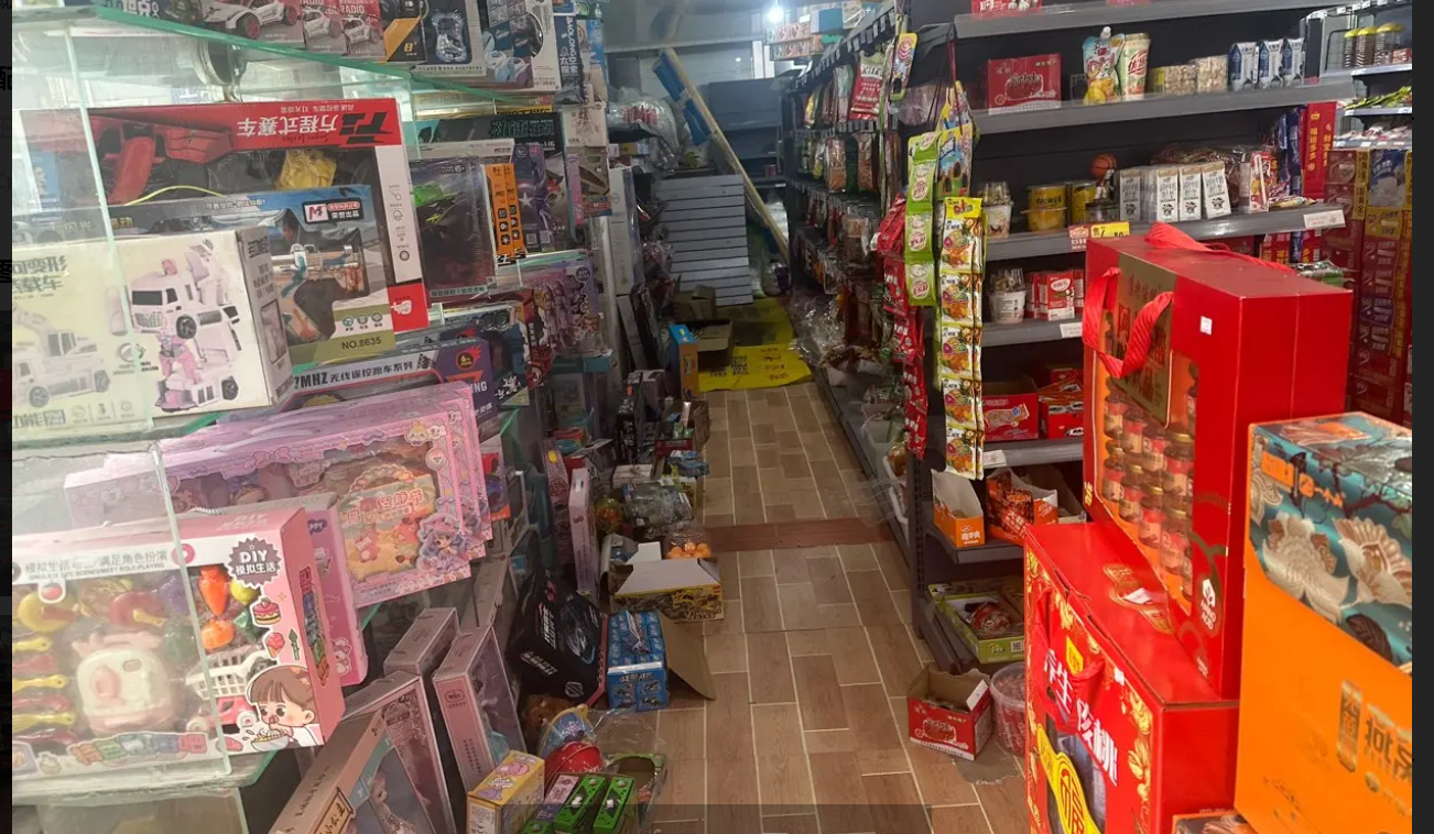 (转让)金华世家停车场对面旁边都是居民