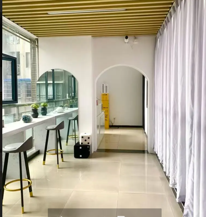 (转让)200平精装，六间包房 休闲娱乐