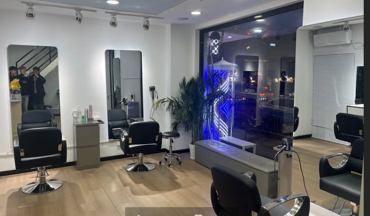 (转让)浙商大酒店旁临街商铺，人流量大四面都是十字路口