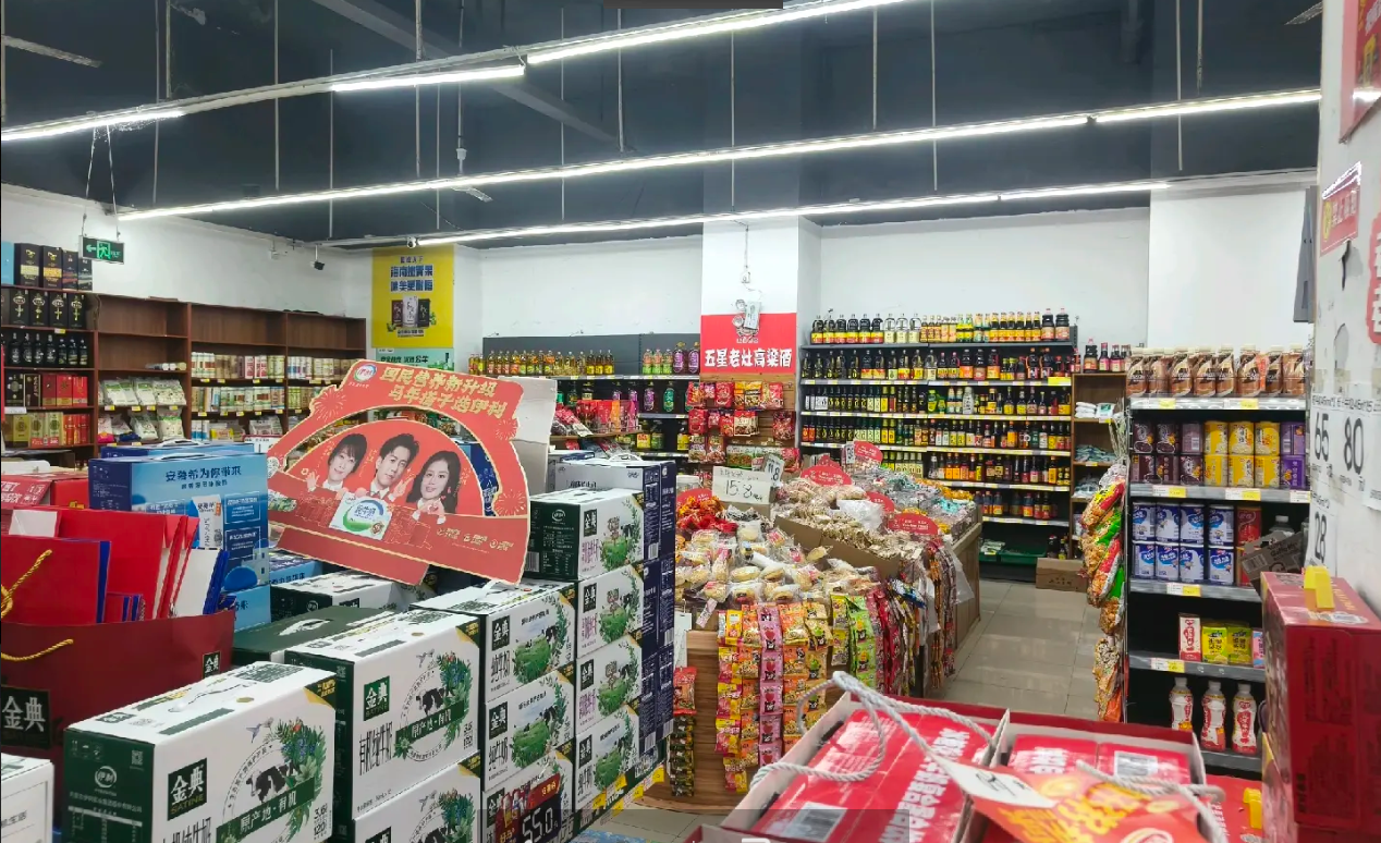 (转让)旺铺超市转让，没人打理，现低价转让