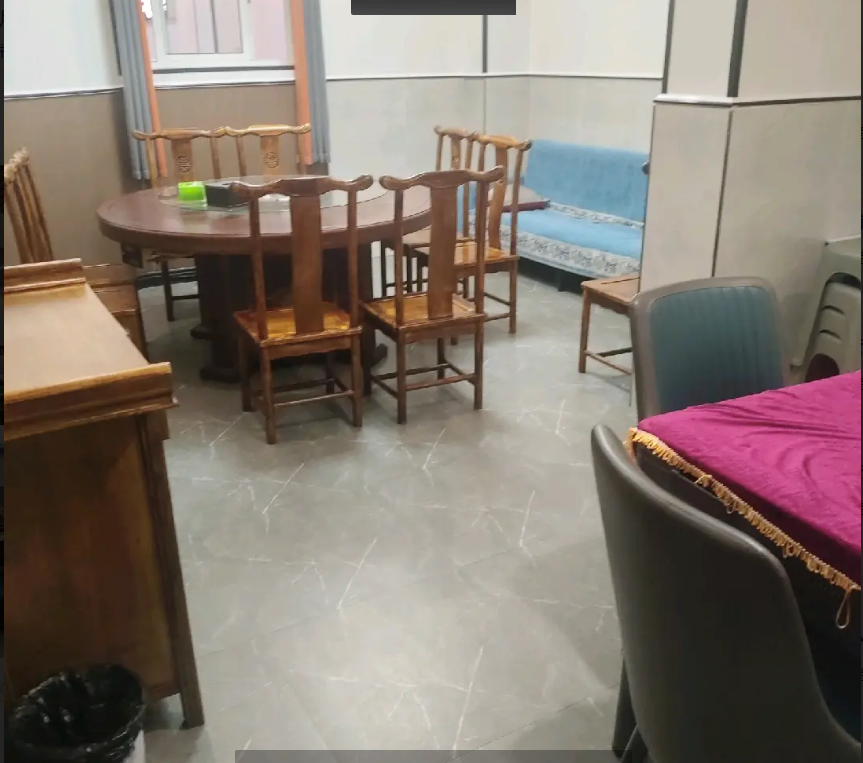 (转让)顺沿湘江大道，交通便利，18小旁，每日人流量上千人!