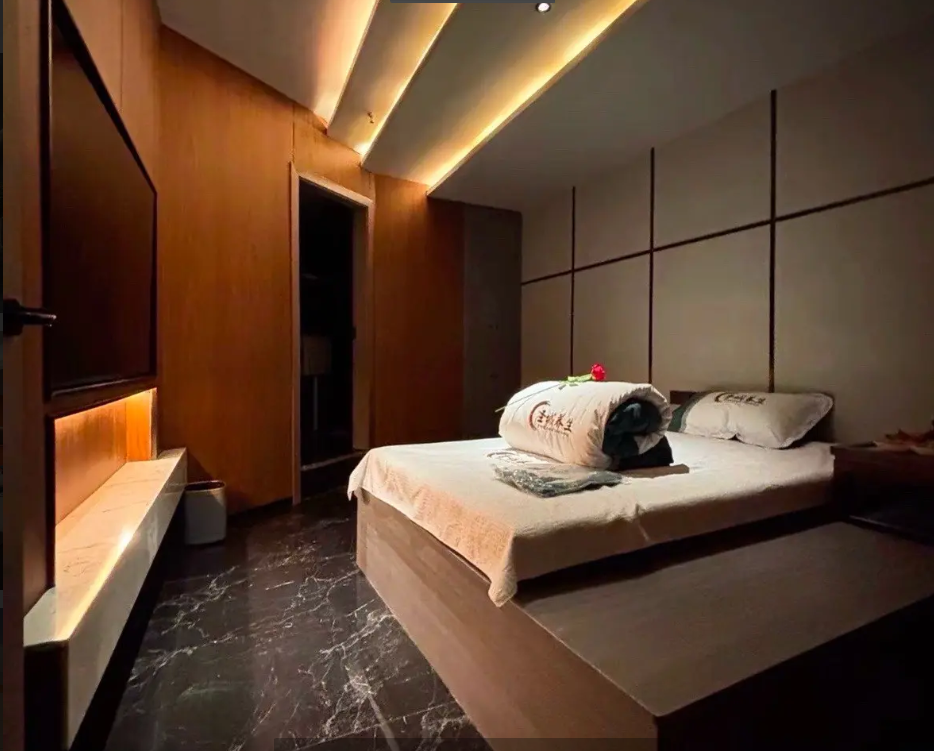 (转让)转让/承包出租足浴店，新店装修，设施配套齐全，见钱就转。