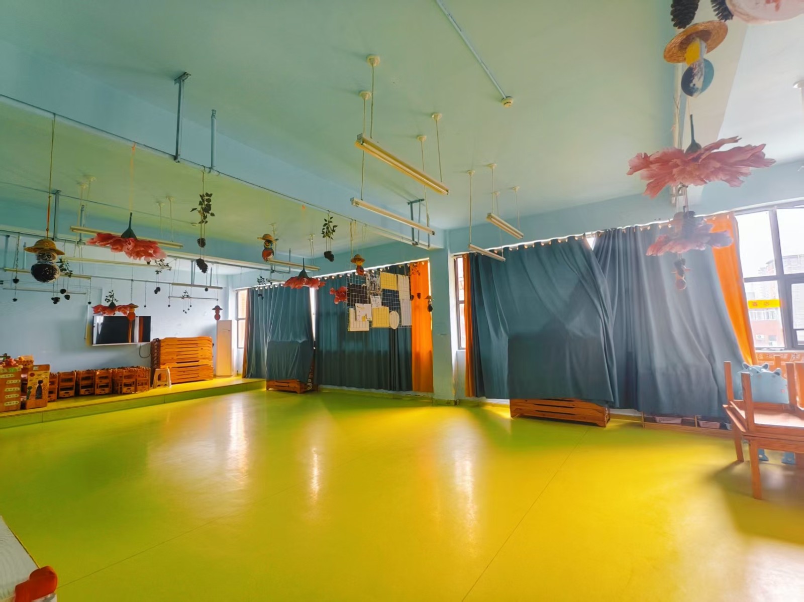 独栋建筑幼儿园一千多平方带生源转让