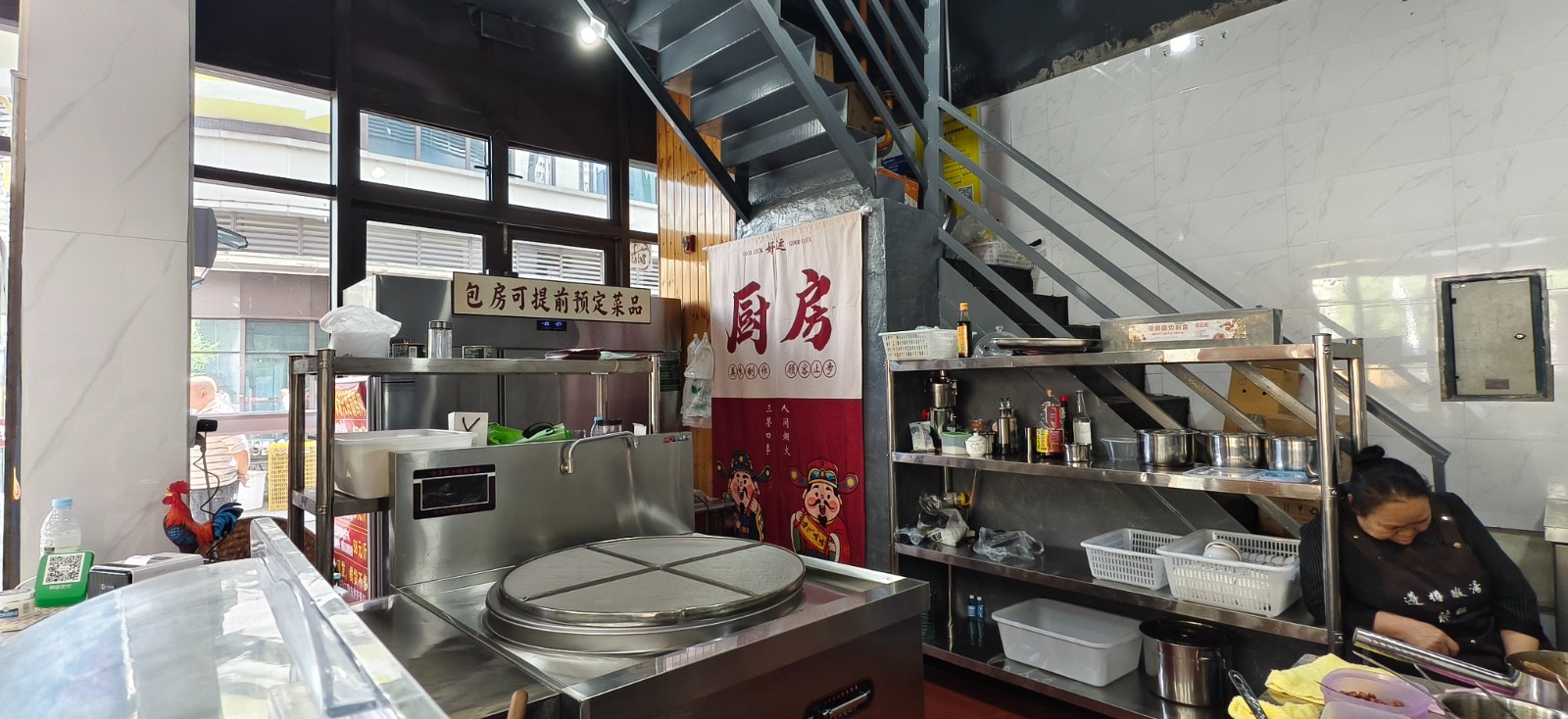 新蒲十米长门头外摆区域大早餐店带火锅店一体转让