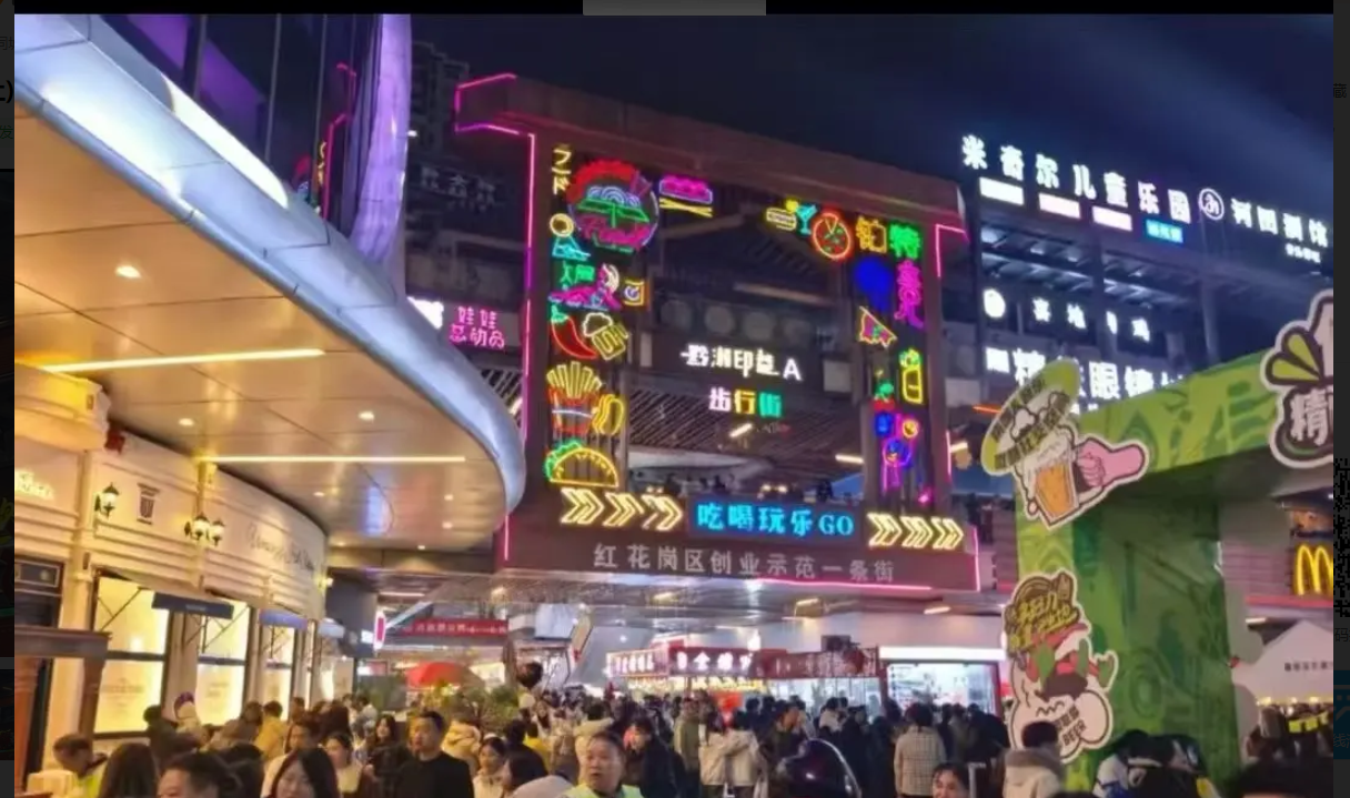 (转让)扶手电梯旁离公共卫生间近位置居中顾客好找
