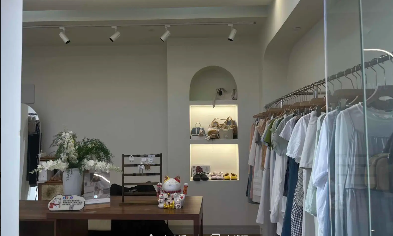 (转让)女装店:40平投资小
