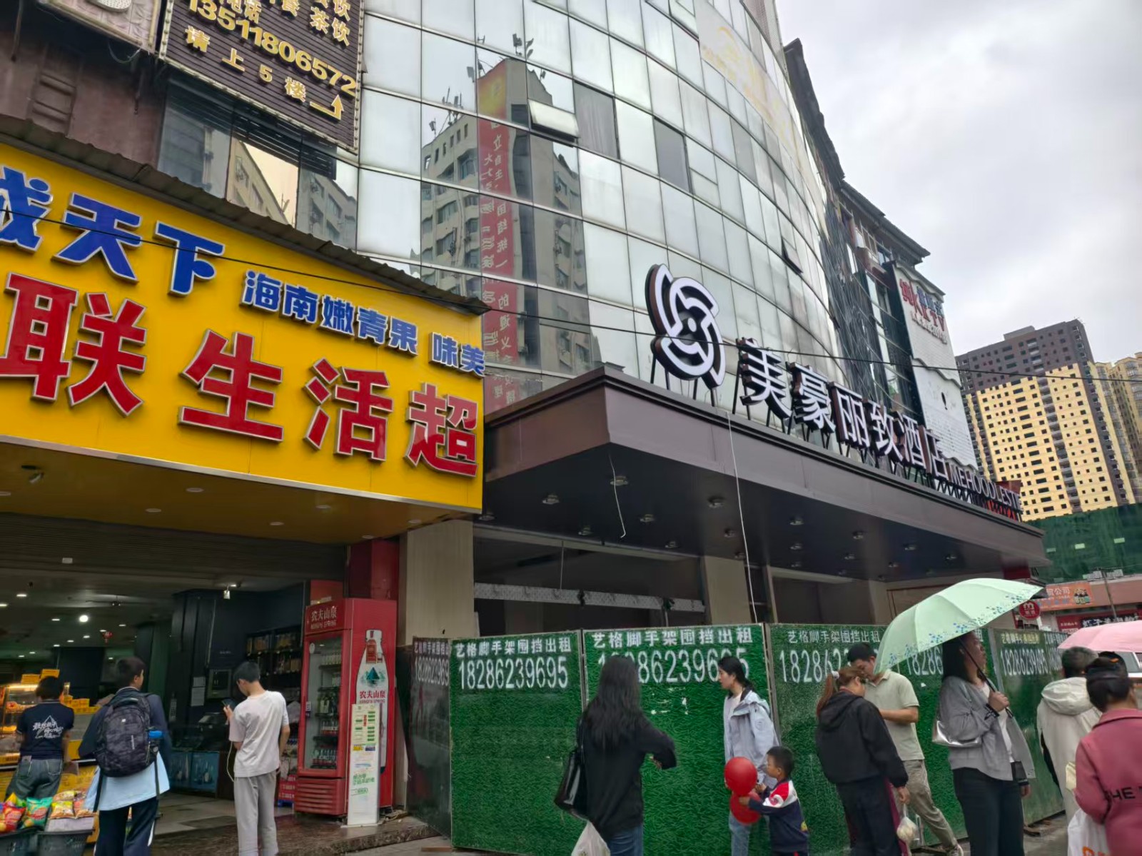 核心商圈临街门面360平方房东出租