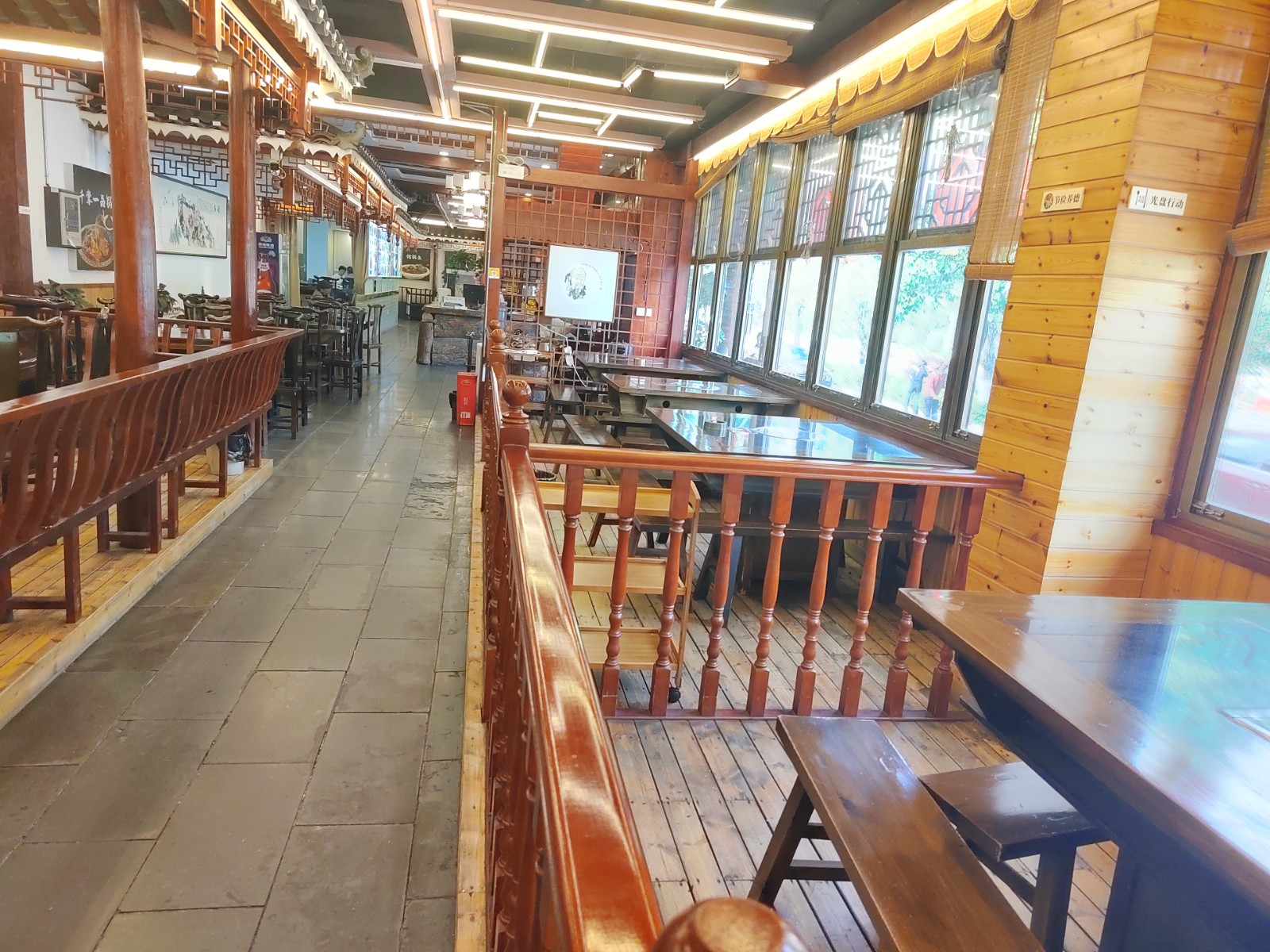 播州区遵南大道临街大型餐饮店低价急转