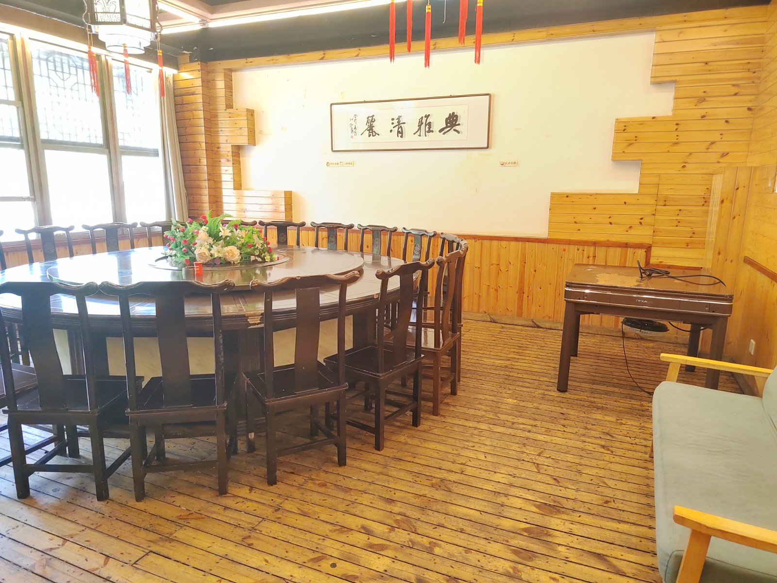 播州区遵南大道临街大型餐饮店低价急转