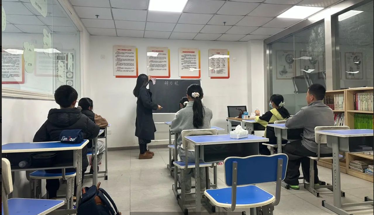 (转让)临街底商校旁潜力铺位